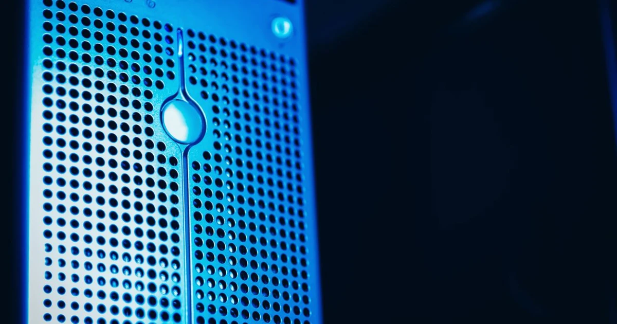 VPS vs Servidor Dedicado: Qual Escolher pro Seu OTServer